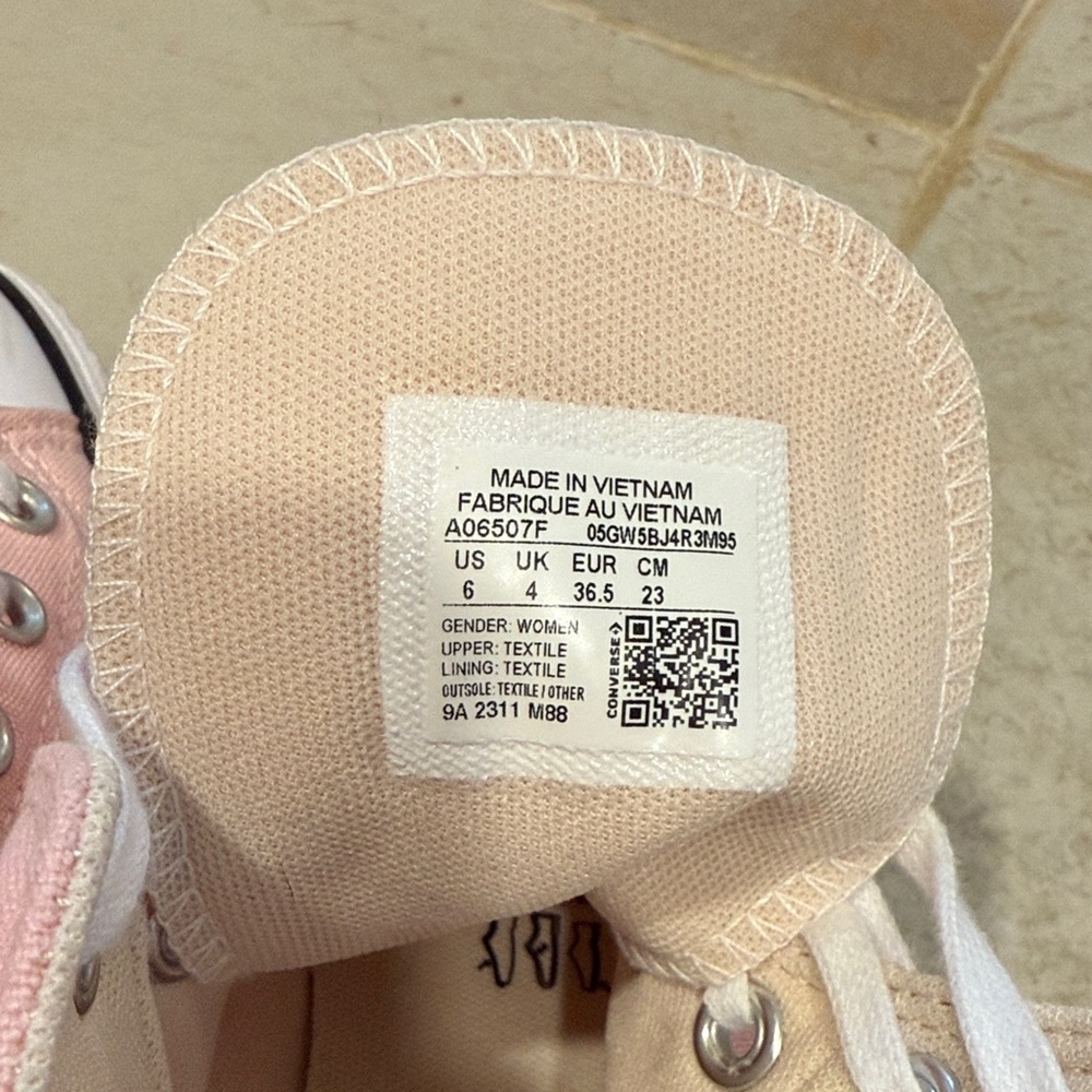 Converse Light Pink Canvas Platform High-Tops US Women’s Size 6 - Picture 4 of 6
